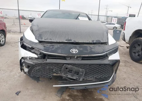 2024 Toyota Crown Platinum z USA, uszkodzony, nr VIN JTDAFAAF7R3008930